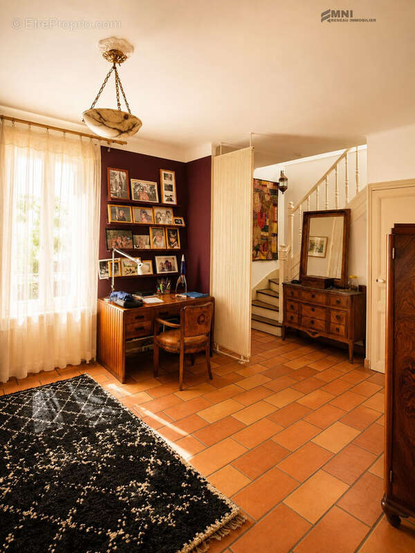 Maison 288 m² à Le Kremlin-Bicetre  - photo 8