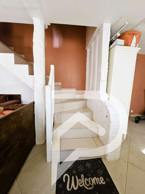 Maison à SAINT-AUBIN-LE-CAUF