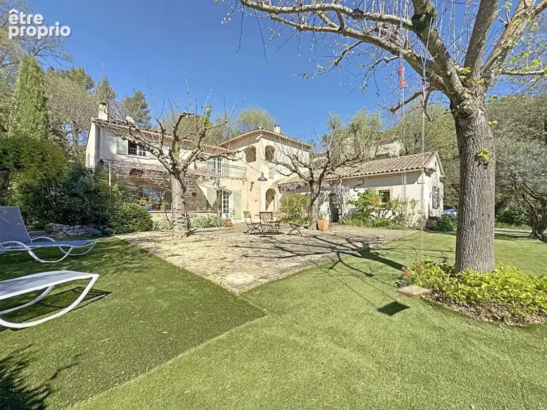 Maison à CADENET