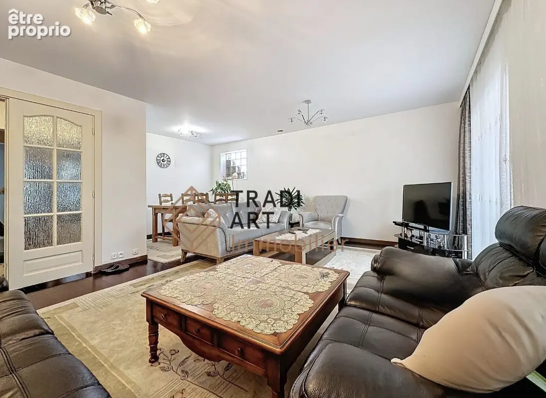 Appartement à SAINTE-GENEVIEVE-DES-BOIS