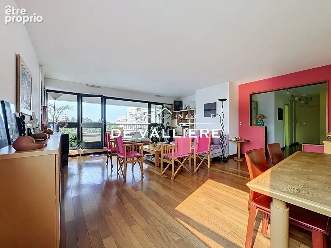 Appartement Nanterre 6 pièce(s) 134.80m2 - photo 2