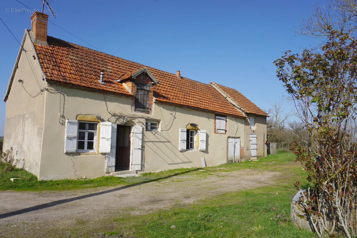 Maison à PARAY-LE-MONIAL