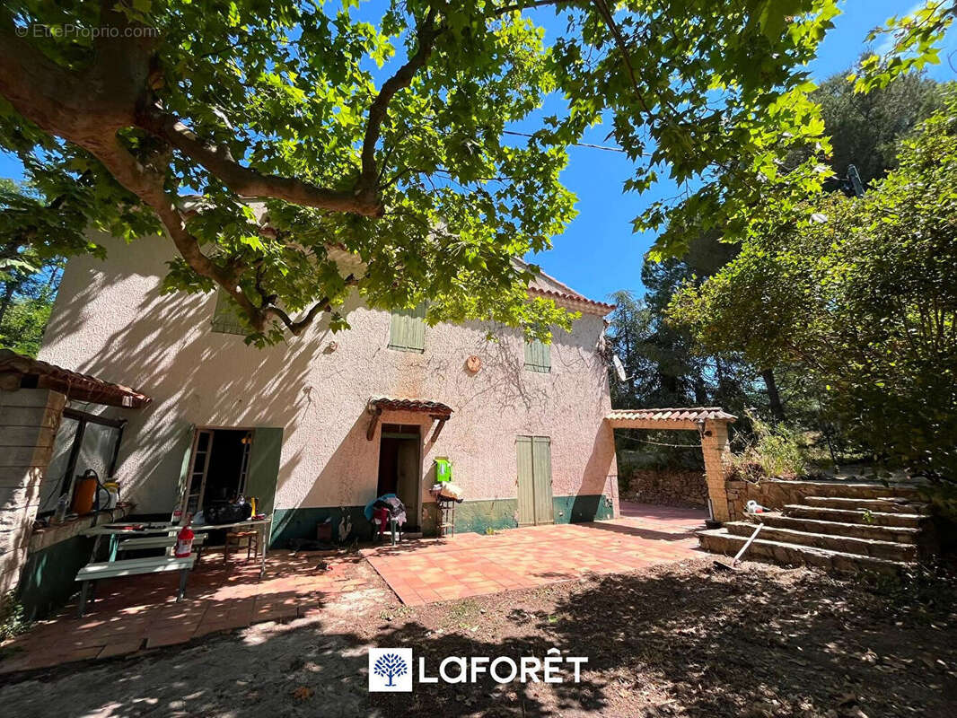 LE CASTELET ? Authentique Bastide du XVIIIe Siècle au Coeur des Vignes et des Oliviers terrain 6000 m² - photo 14