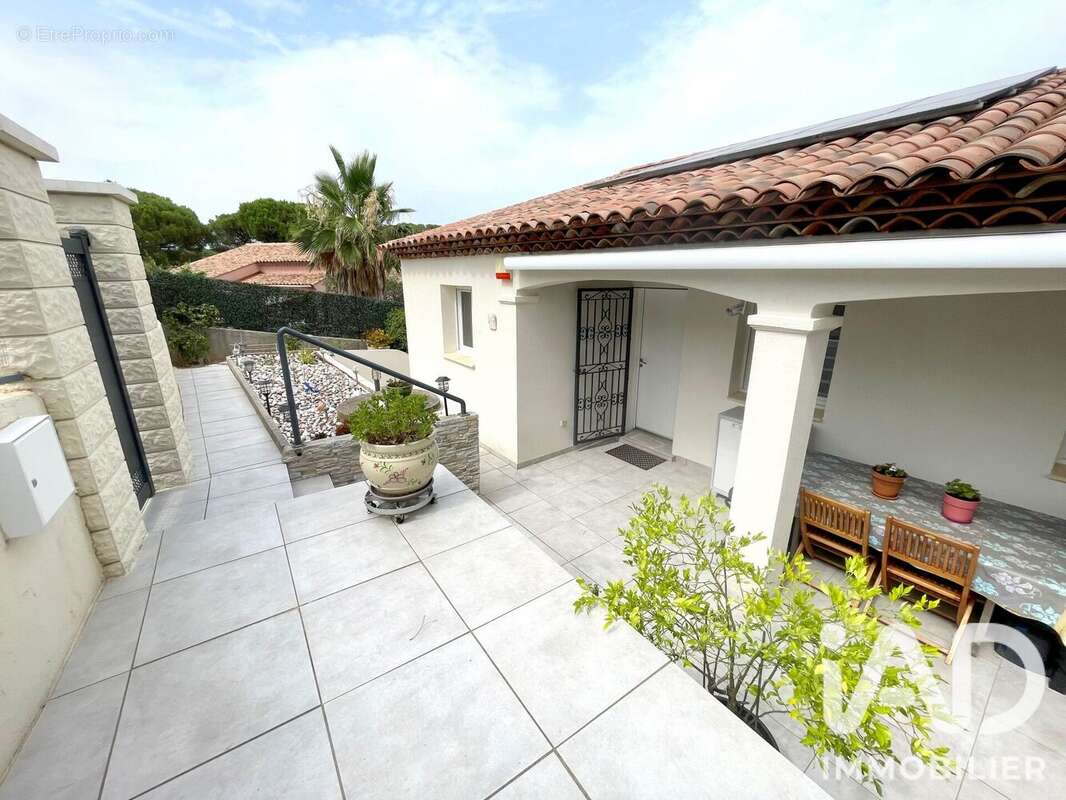 Maison 142 m² à Frejus  - photo 2