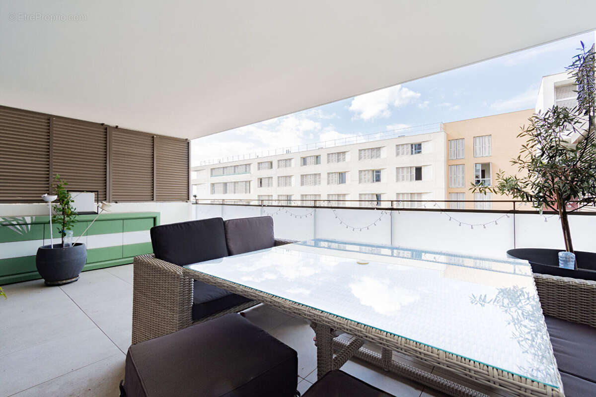 Appartement à MARSEILLE-2E