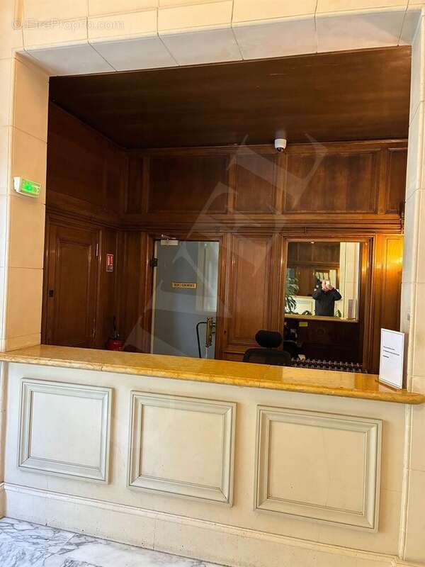 Appartement à PARIS-8E