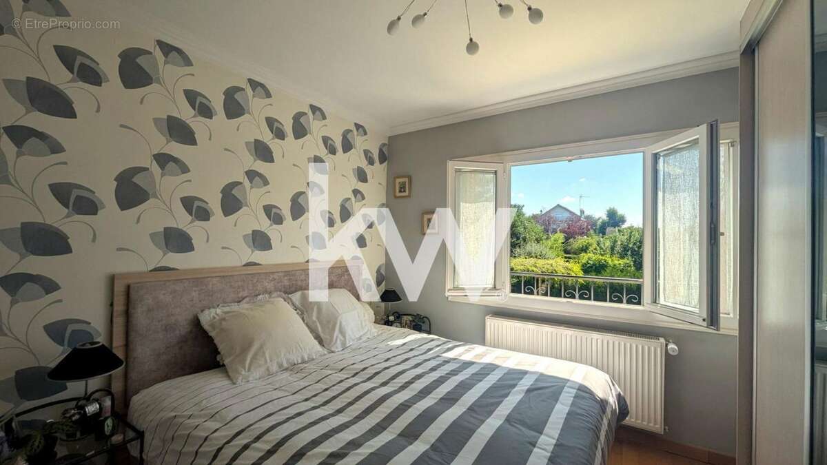 Maison à SAINT-GRATIEN