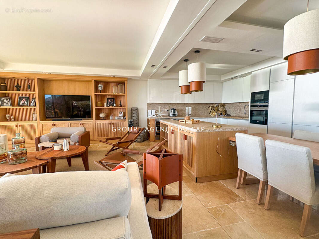 Appartement à LES ISSAMBRES