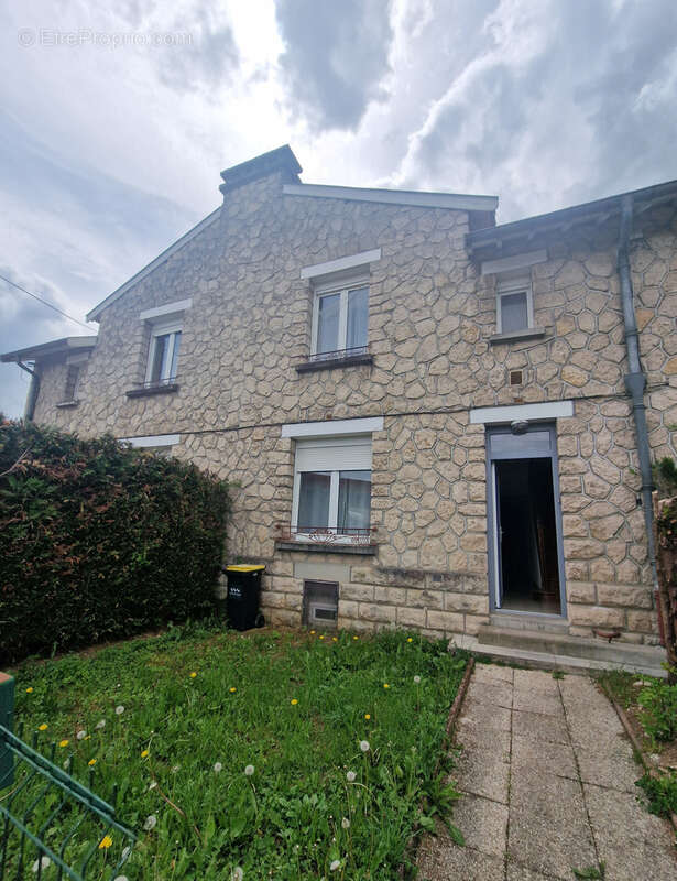 Maison à COMMERCY