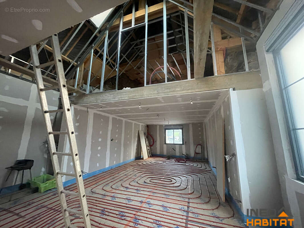 Maison à MINIAC-MORVAN