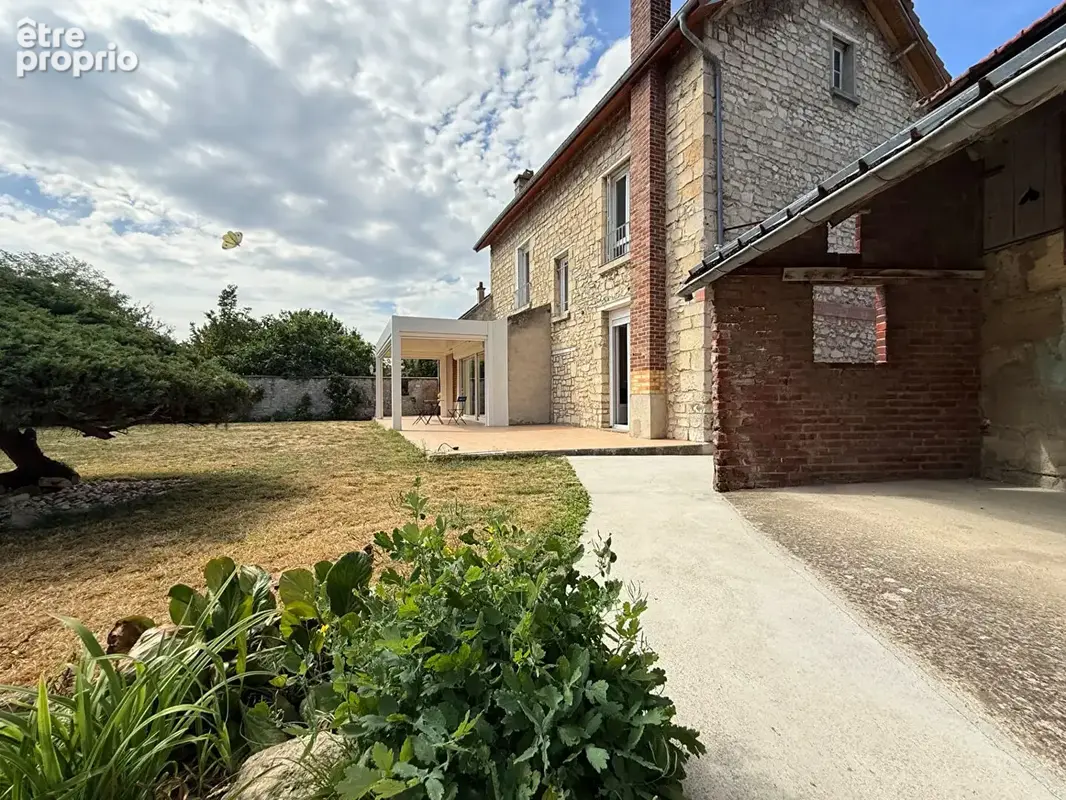 Maison à CREPY-EN-VALOIS