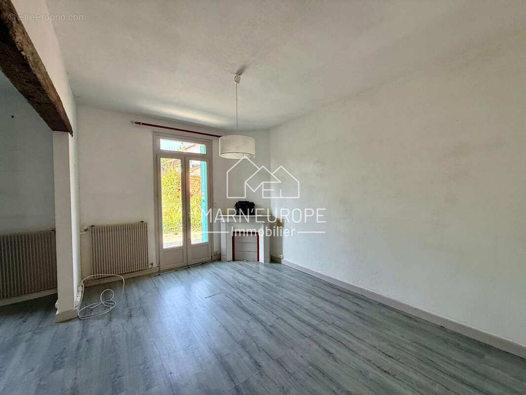 Maison à COUPVRAY