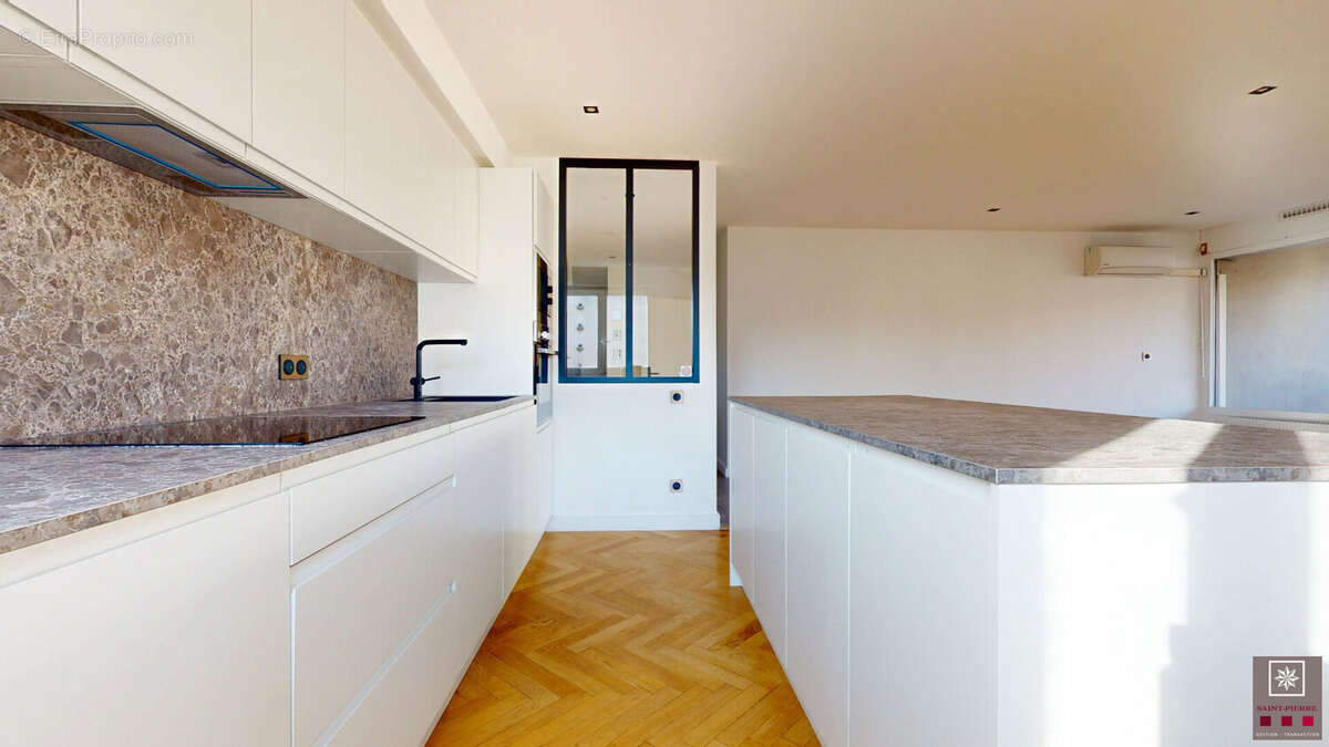 Appartement à LYON-6E
