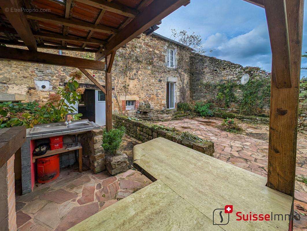 Maison à CHAUVIREY-LE-CHATEL