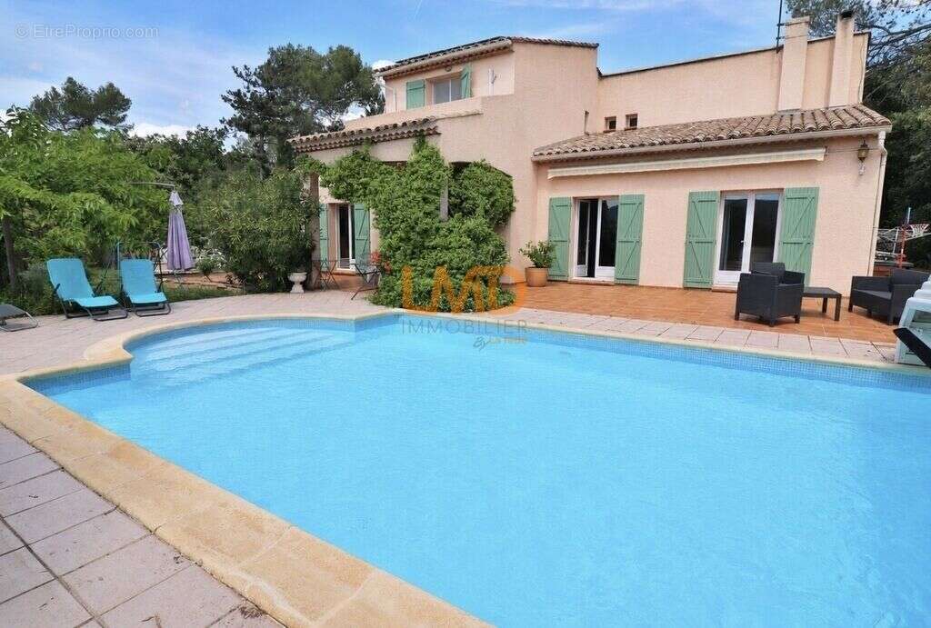 Maison à SAINT-MAXIMIN-LA-SAINTE-BAUME