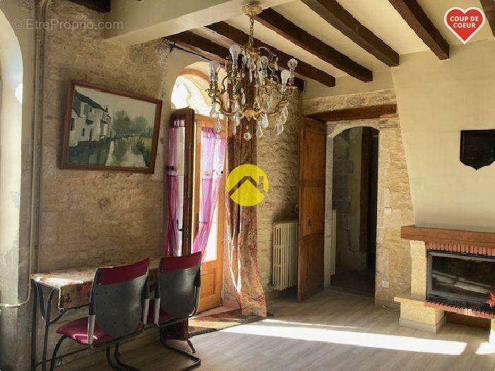 Maison à DONZY