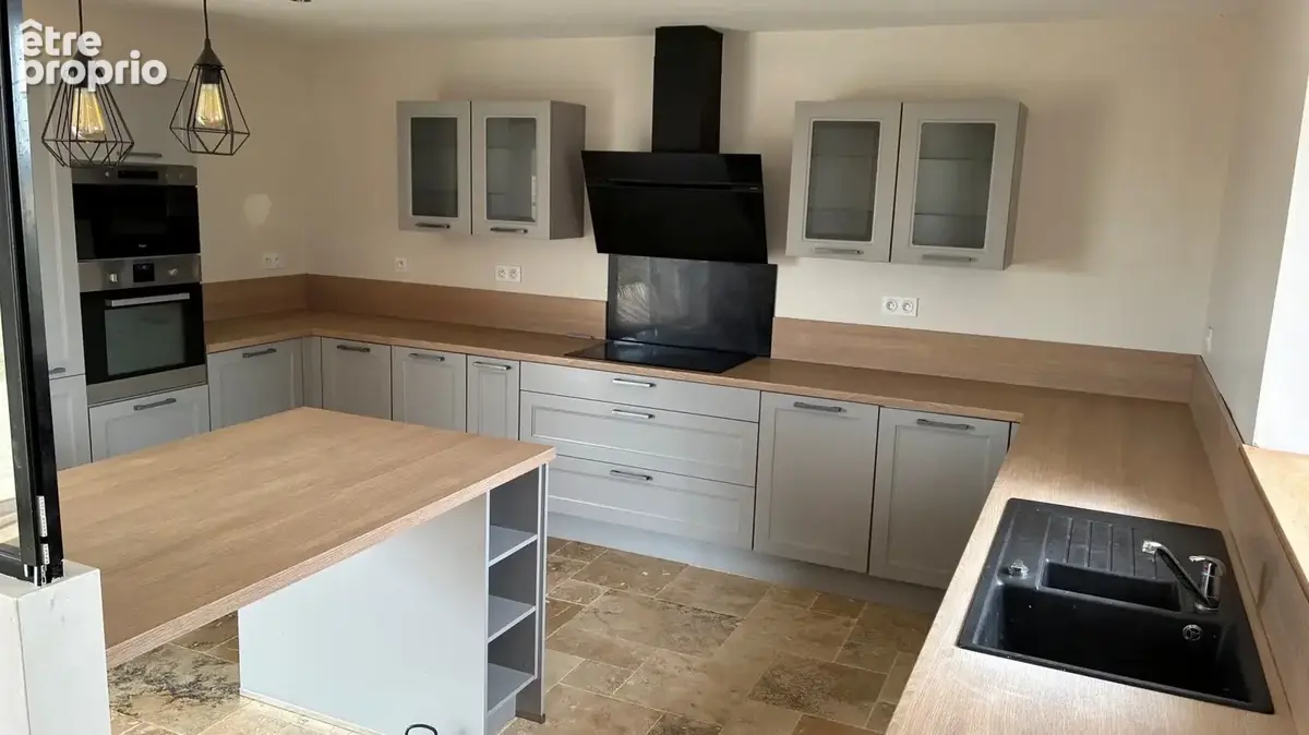 Maison 6 pièces 160 m² à vendre à Chauvigny (86300) - photo 4