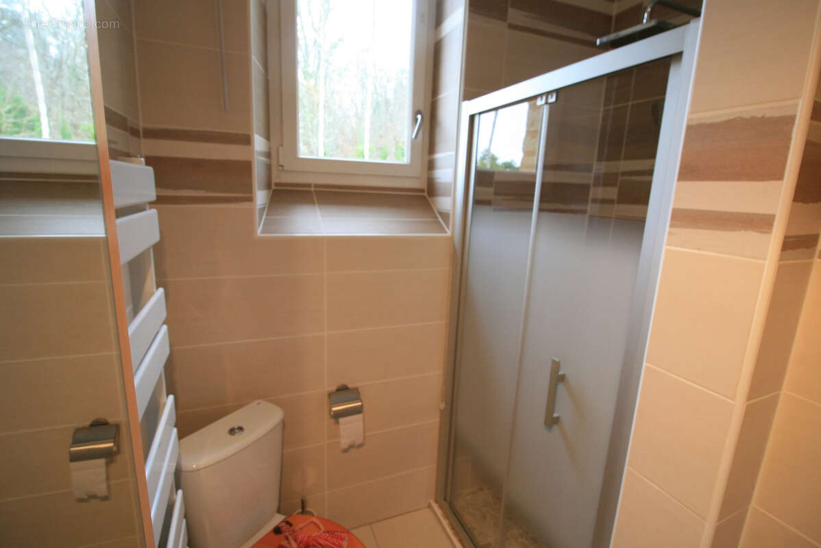 Maison en pierre avec grange - photo 9