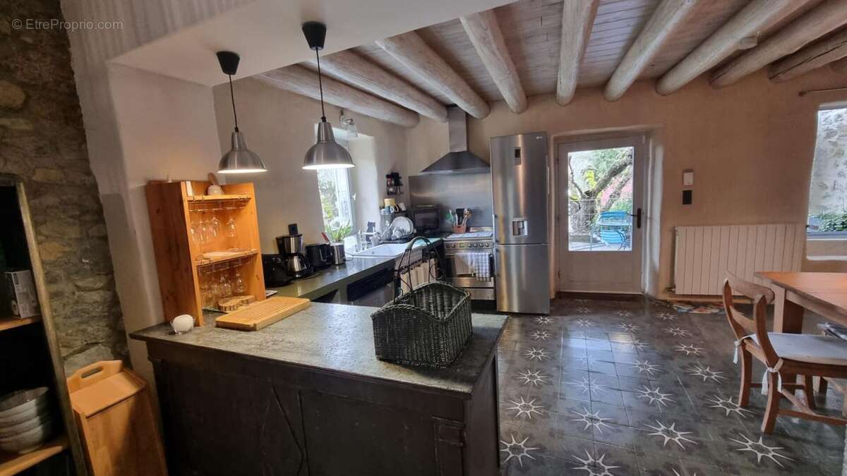 Maison à VINEZAC