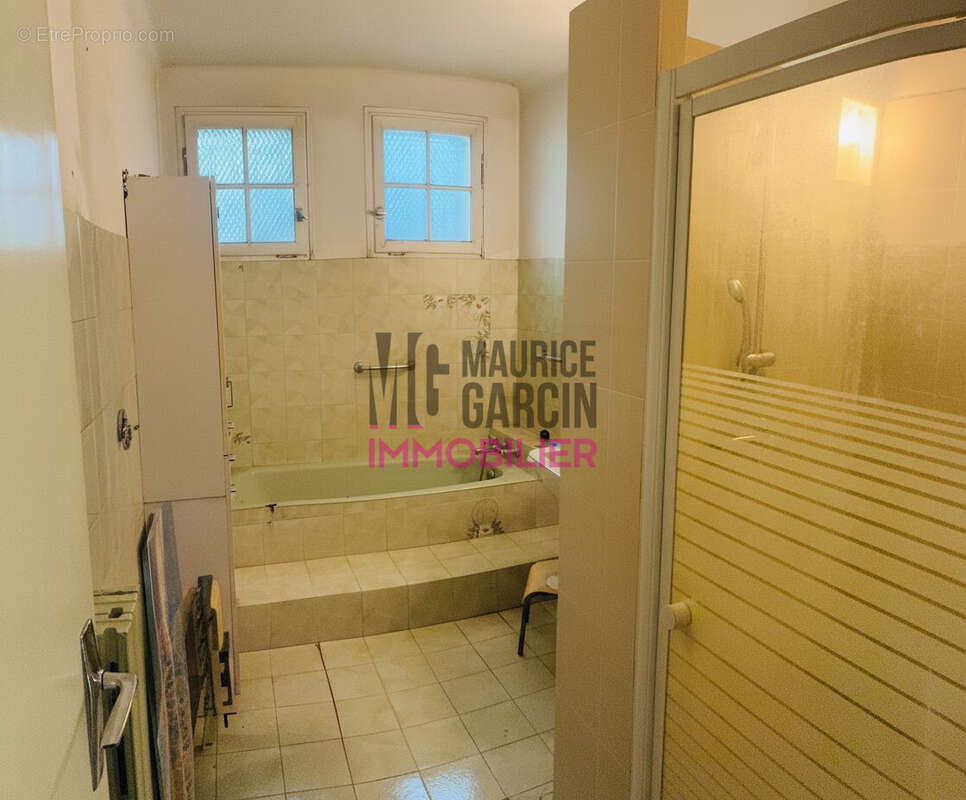 Maison à CHATEAURENARD