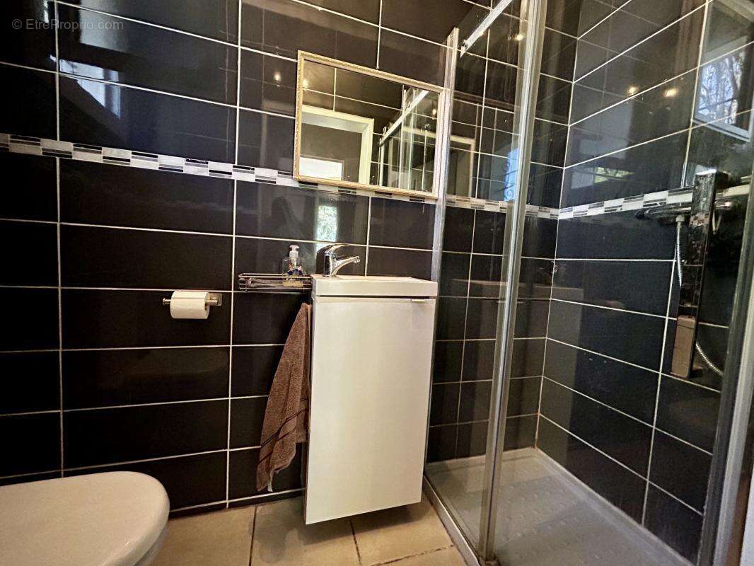 maison individuelle avec piscine, garage et salle de jeux 15 - photo 11