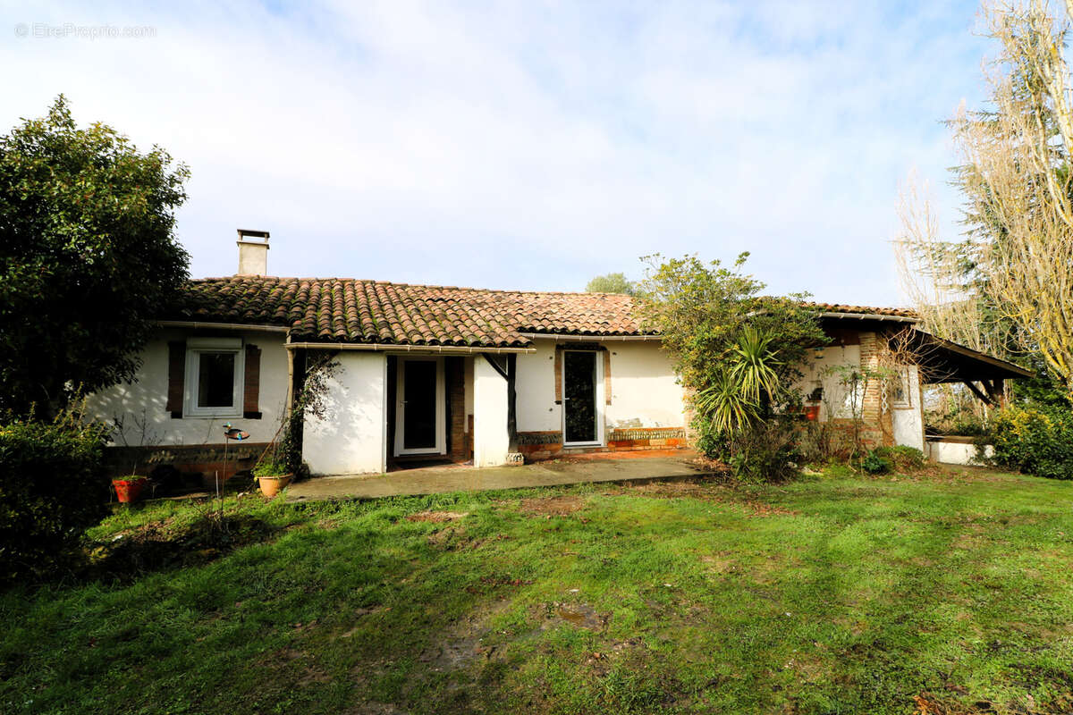 Maison à LOMBEZ