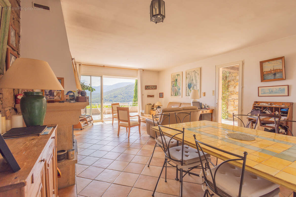 Maison à LA CROIX-VALMER