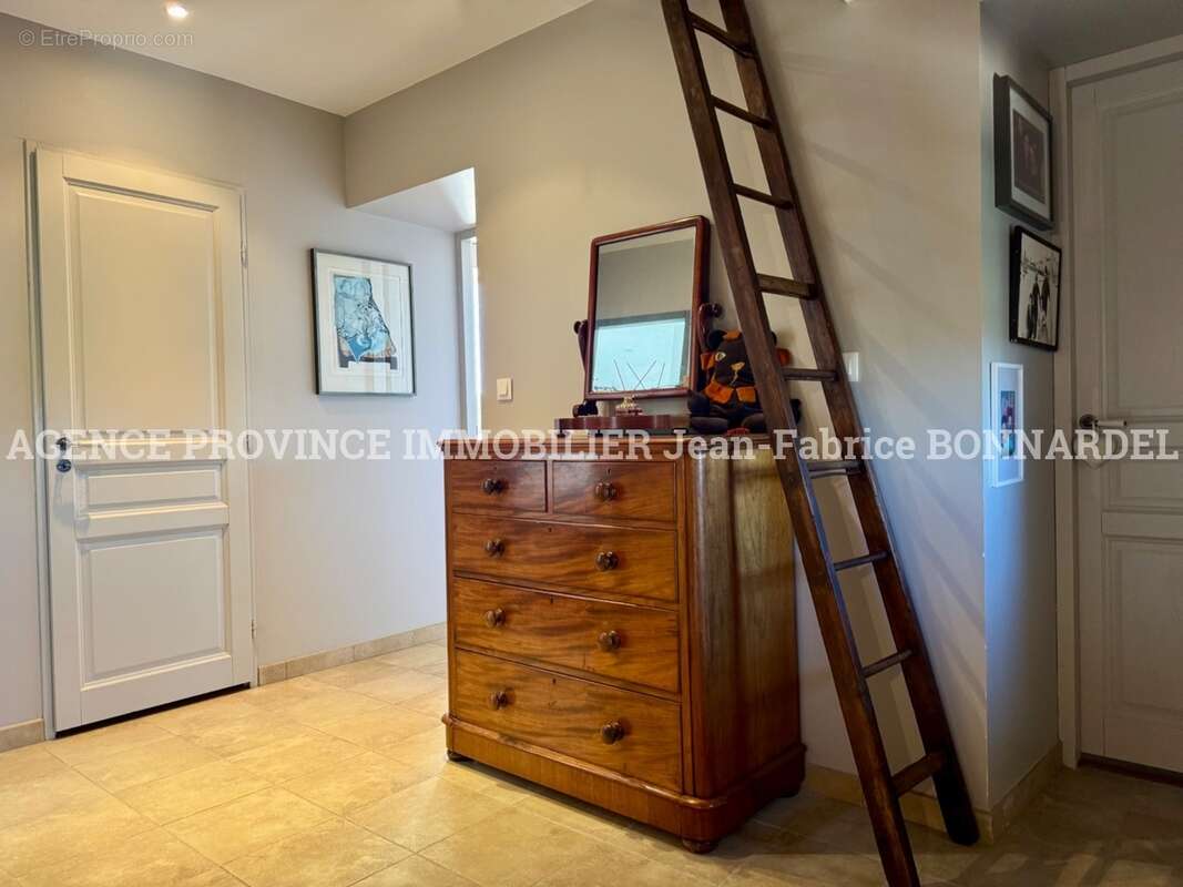 Maison à MONTSEGUR-SUR-LAUZON