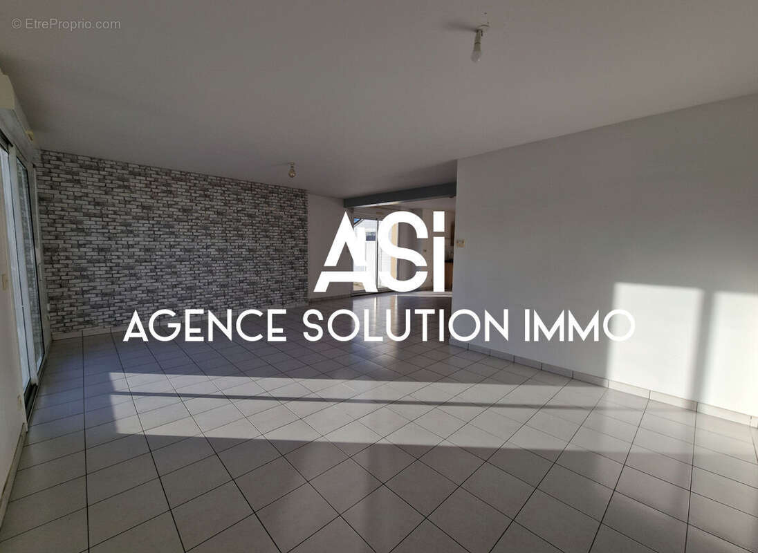 Maison à LA CHAPELLE-ANTHENAISE