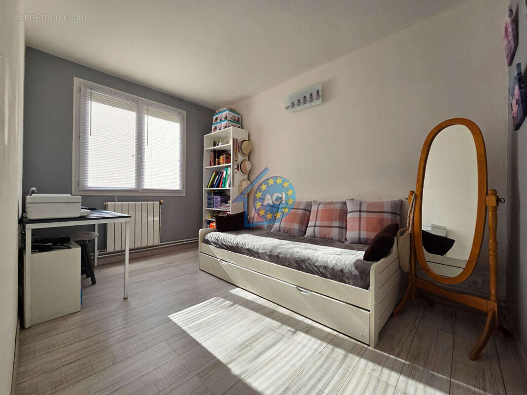 Appartement à MANTES-LA-VILLE