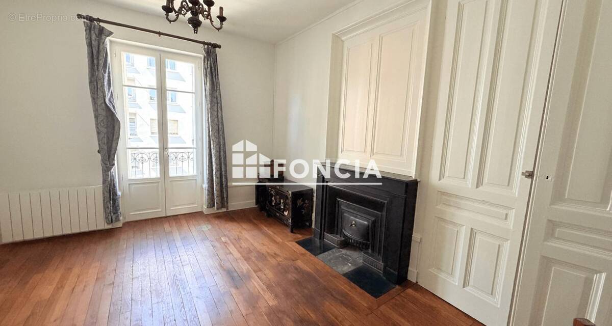 Appartement à LYON-7E
