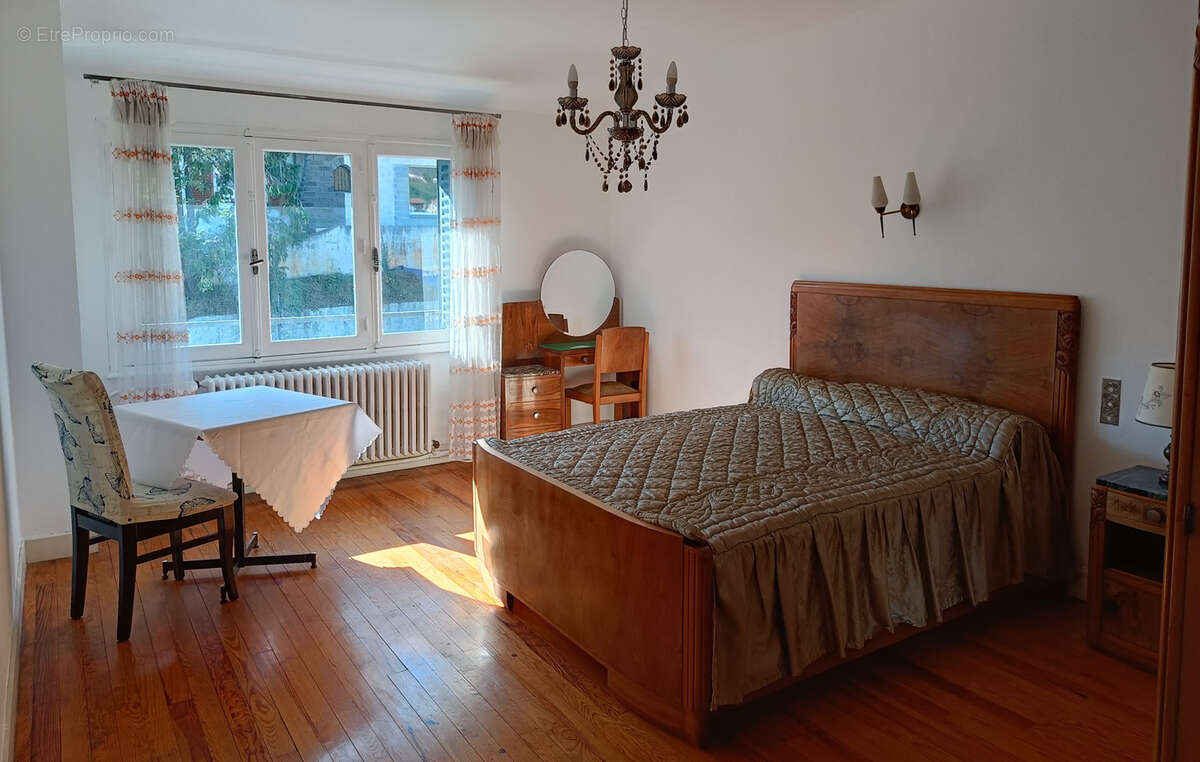 Maison à CLERMONT-FERRAND