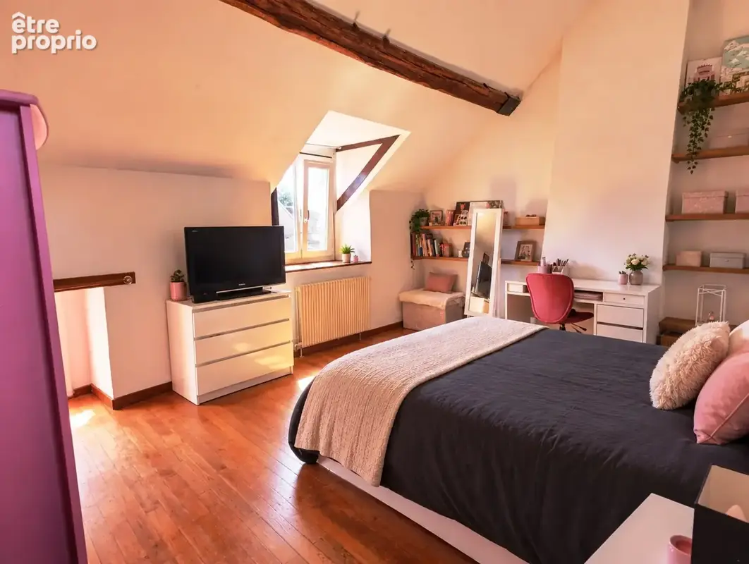 Ozouer-le-voulgis – du charme, de beaux volumes, 4 chambres et un jardin - photo 11