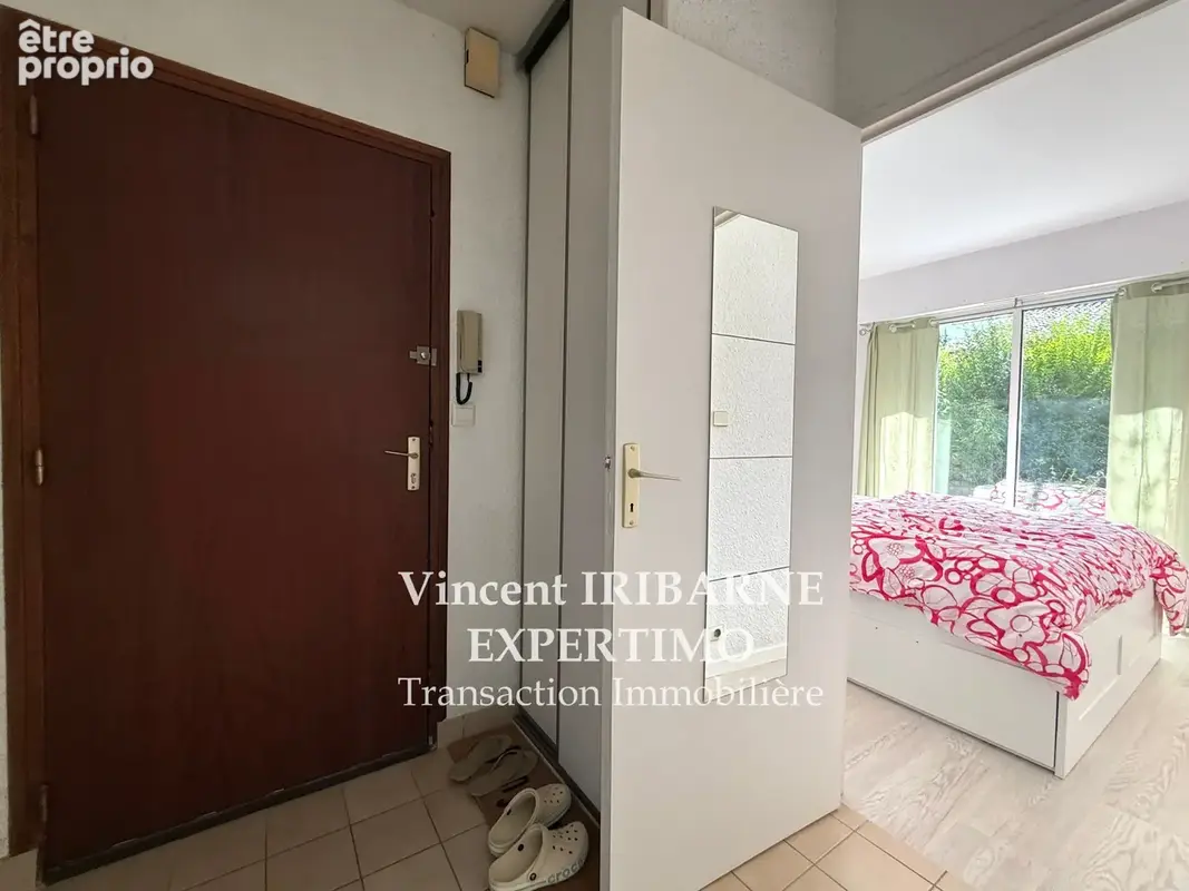Appartement T2, Quartier Saint-Vivien, Terrasse, cave et Parking Privatif - photo 6