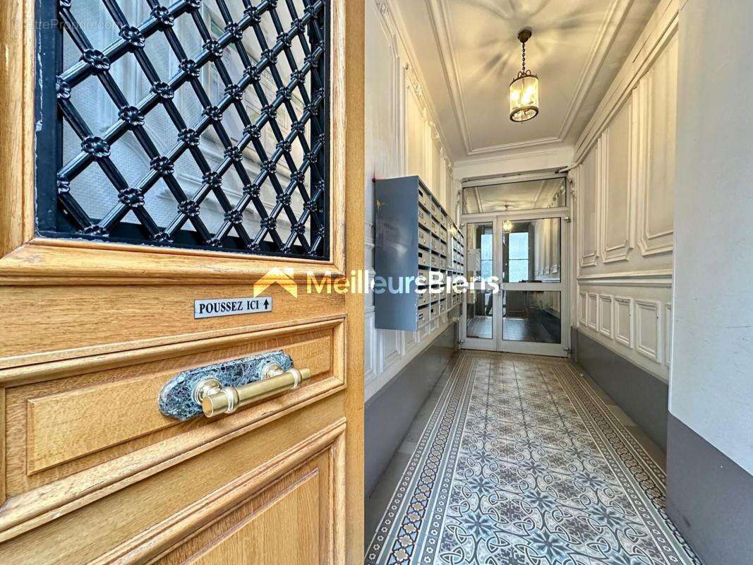Appartement à PARIS-9E