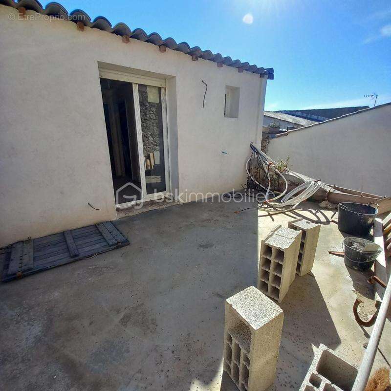 Maison à SAINT-FELIX-DE-LODEZ