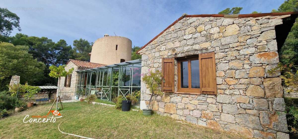 Maison à CALLAS