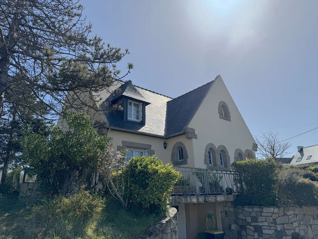 Maison à CAMARET-SUR-MER