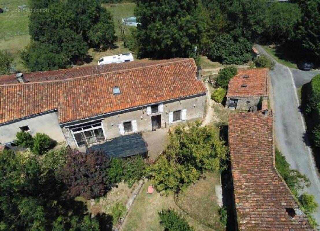 Maison à VILLEFAGNAN