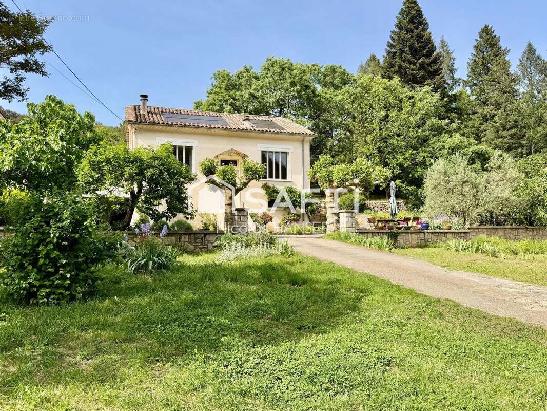 Photo 2 - Maison à SAINT-JEAN-DU-PIN