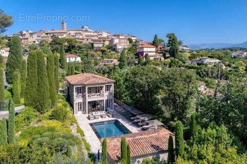 Maison à MOUGINS