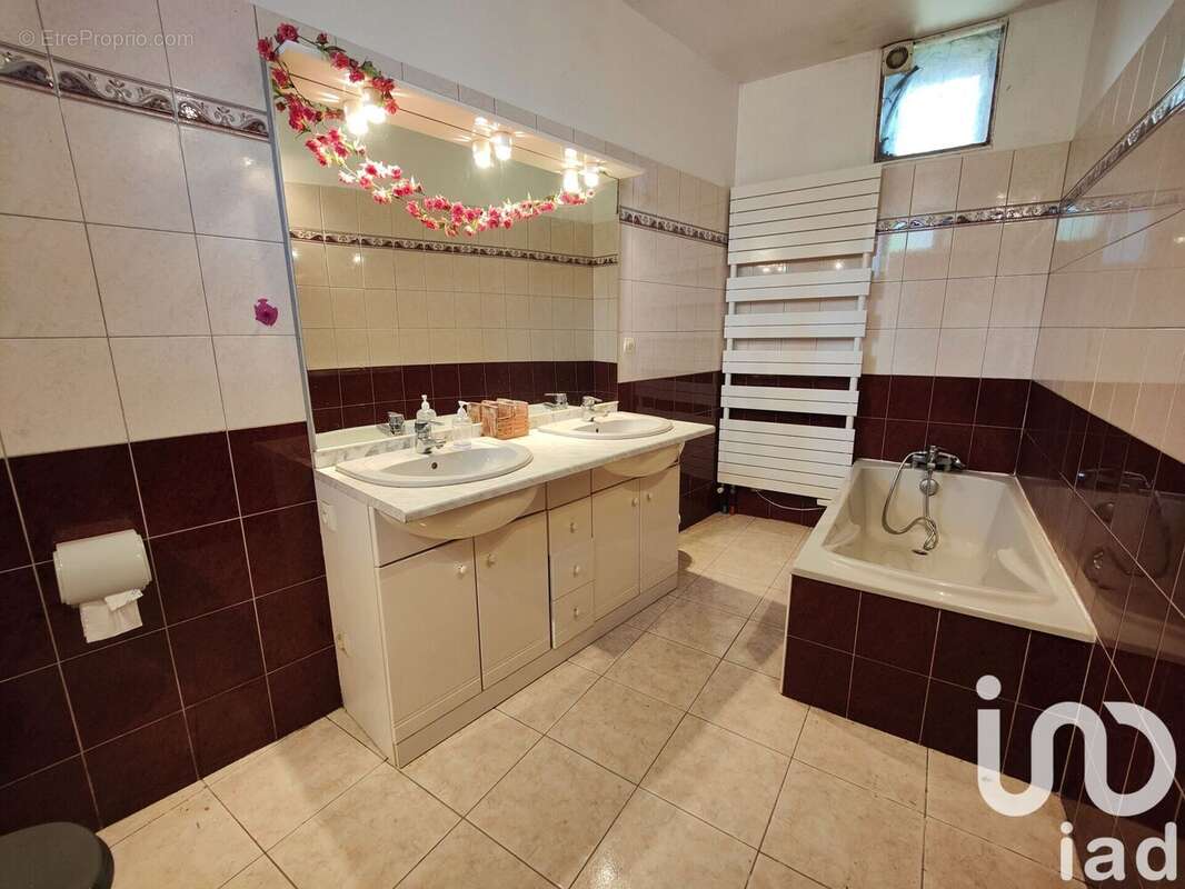 Photo 8 - Maison à SATILLIEU