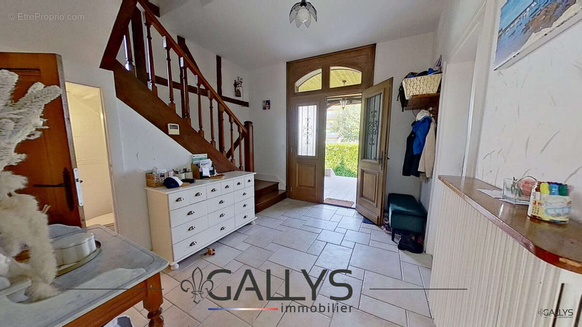 Maison 170 m² à Wassy  - photo 5
