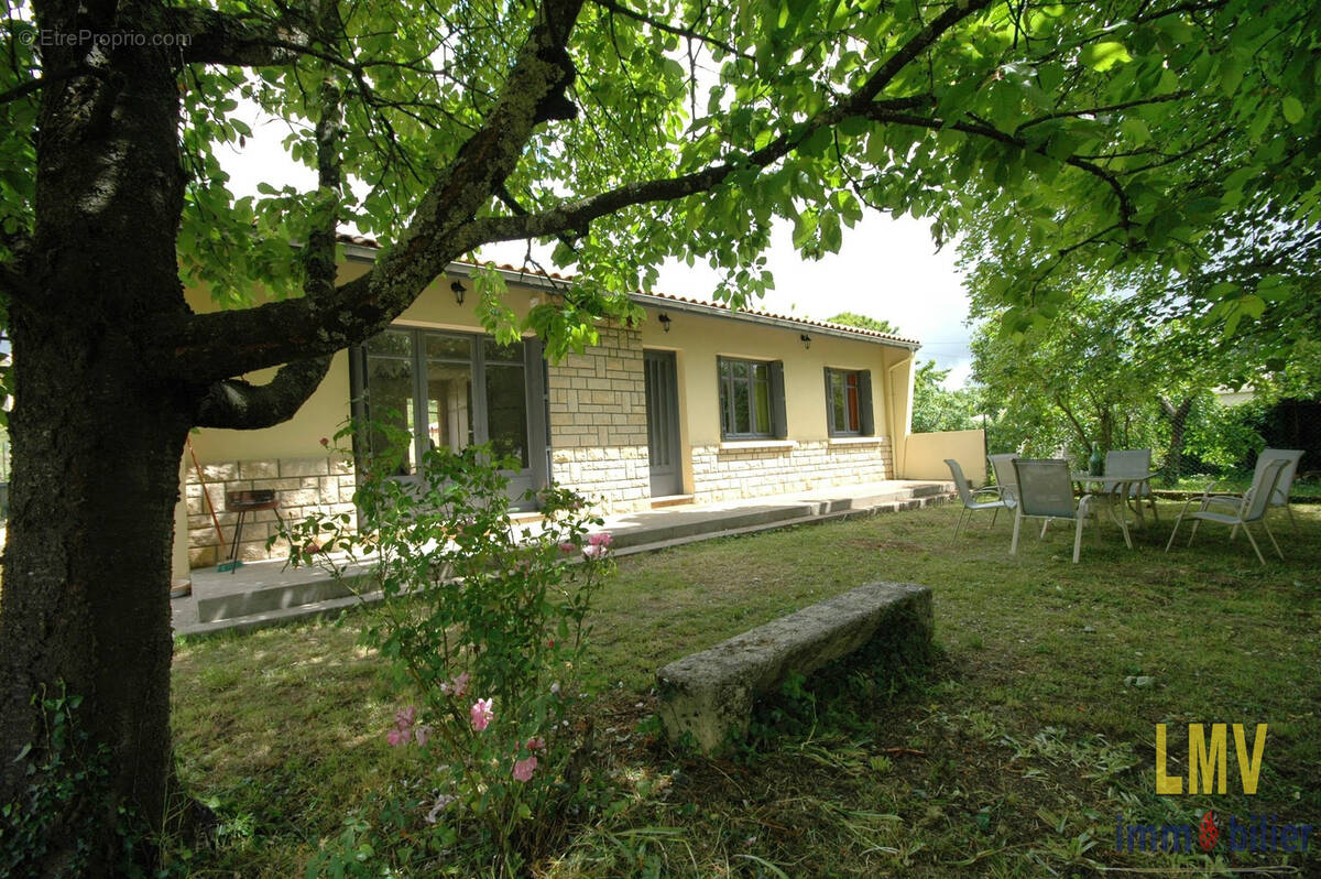 Maison à CASTILLON-LA-BATAILLE
