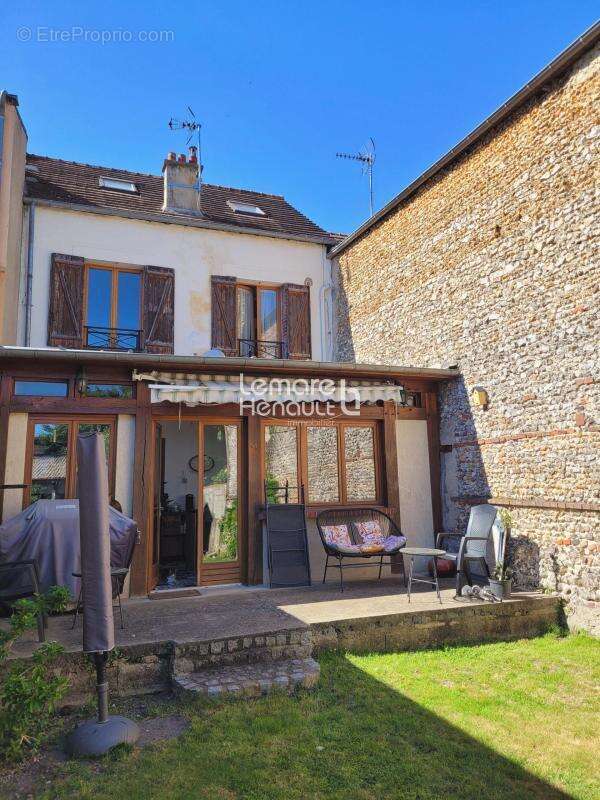 Belle maison de ville 4 chambres avec jardin et garage - photo 3