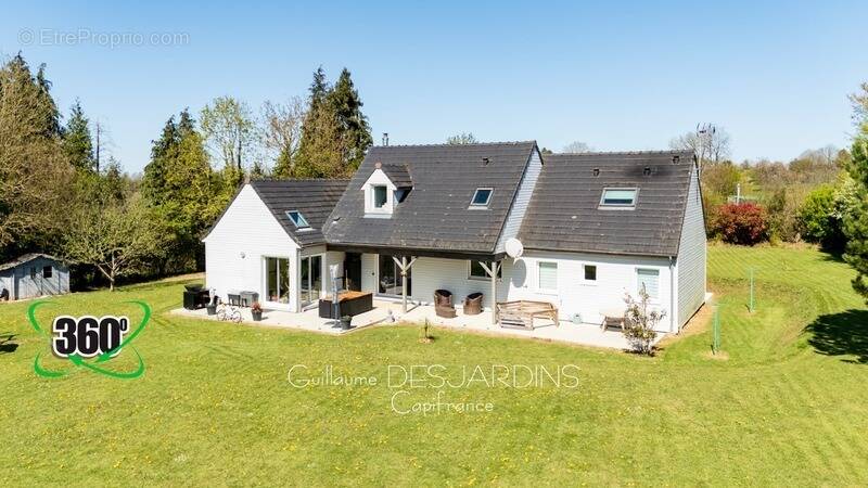 Maison à AUBRY-LE-PANTHOU