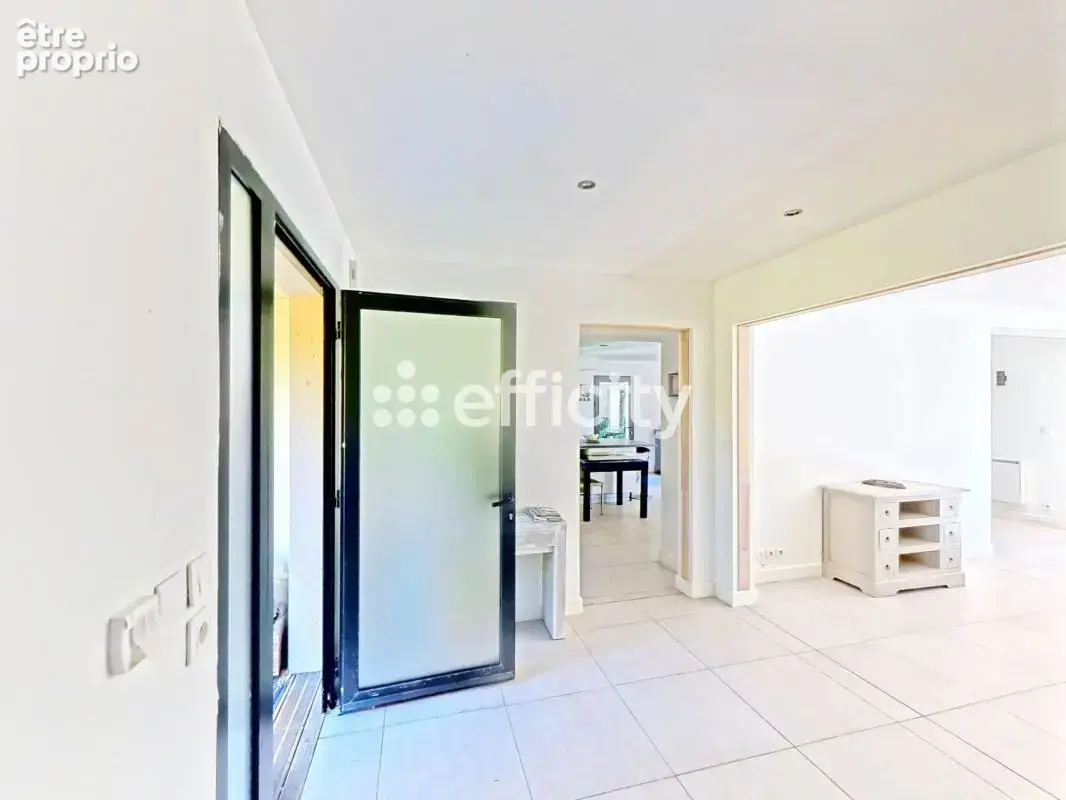 Maison 8 pièces 220 m² à vendre à Ergue-Gaberic (29500) - photo 4