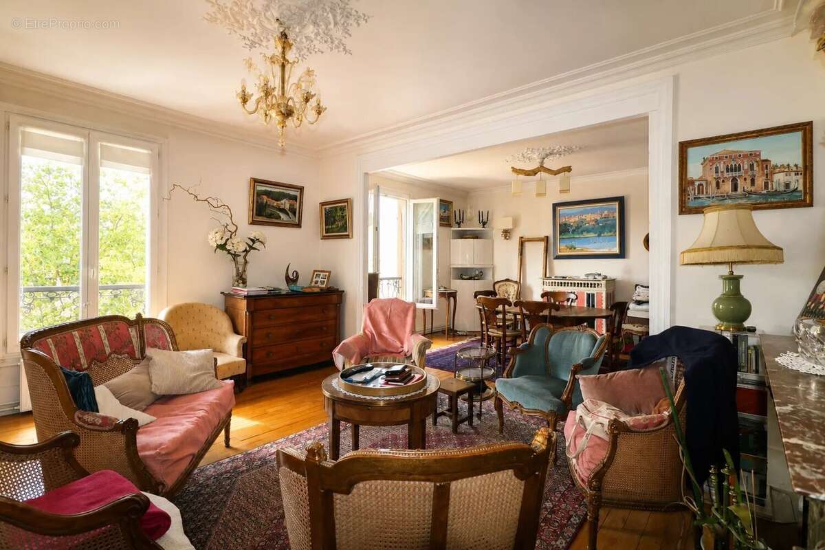 Appartement à VERSAILLES