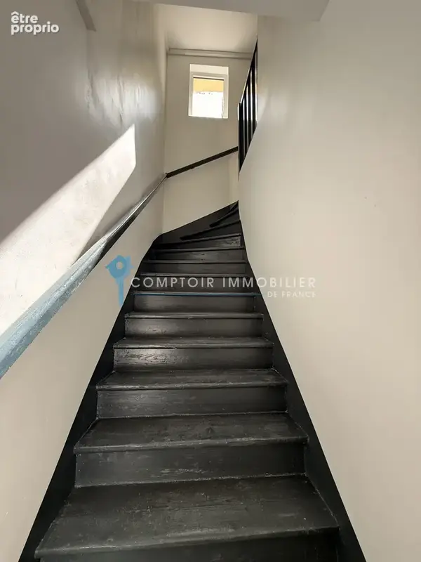 07 - vals les bains - appartement t3 dans immeuble renove - photo 8