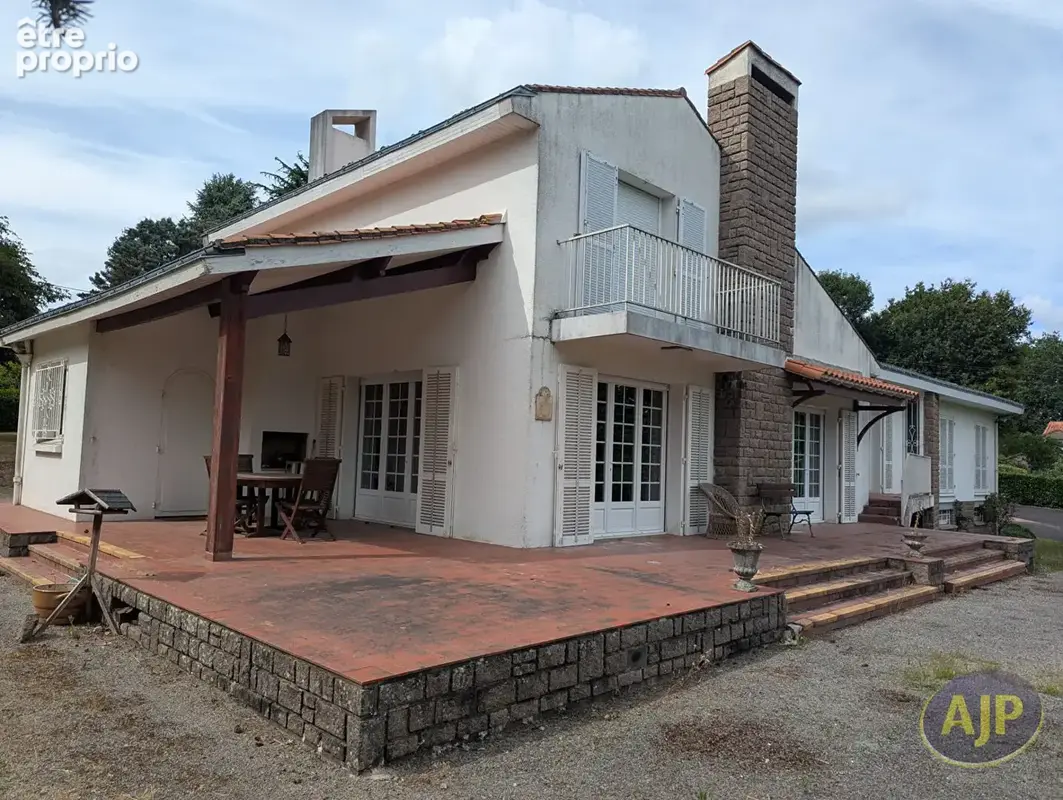 propriété centre bourg Boussay - photo 3